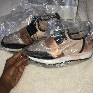 Size 8 Brand new  Steve Madden sneaks